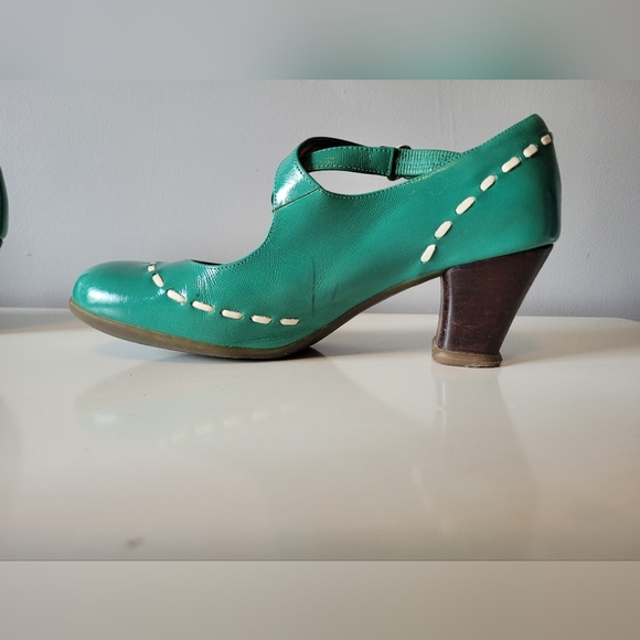 Fluevog Operetta Malibran Criss-Cross Strap Mary Jane Heels,Turquoise, Size 8.5 - Picture 7 of 11